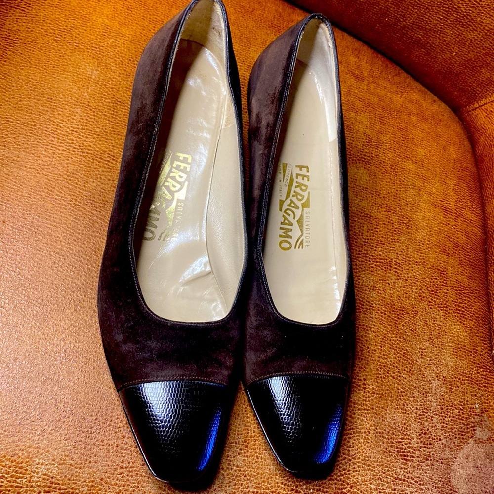 Salvatore Ferragamo Narrow Brown Suede Black Cap Toe Heels Pumps 10AA - Picture 1 of 8